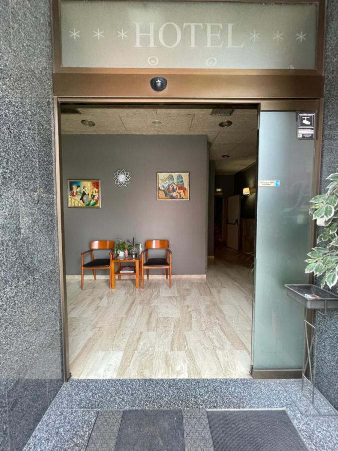 Hotel Sant Celoni Εξωτερικό φωτογραφία