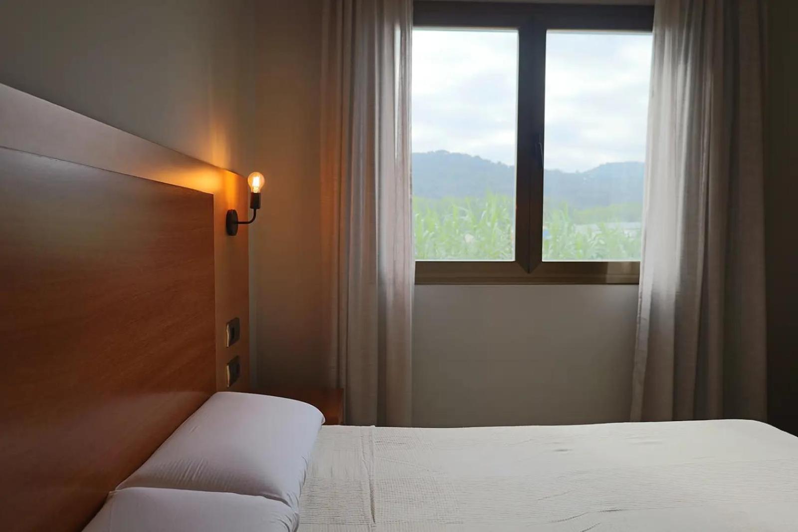 Hotel Sant Celoni Εξωτερικό φωτογραφία