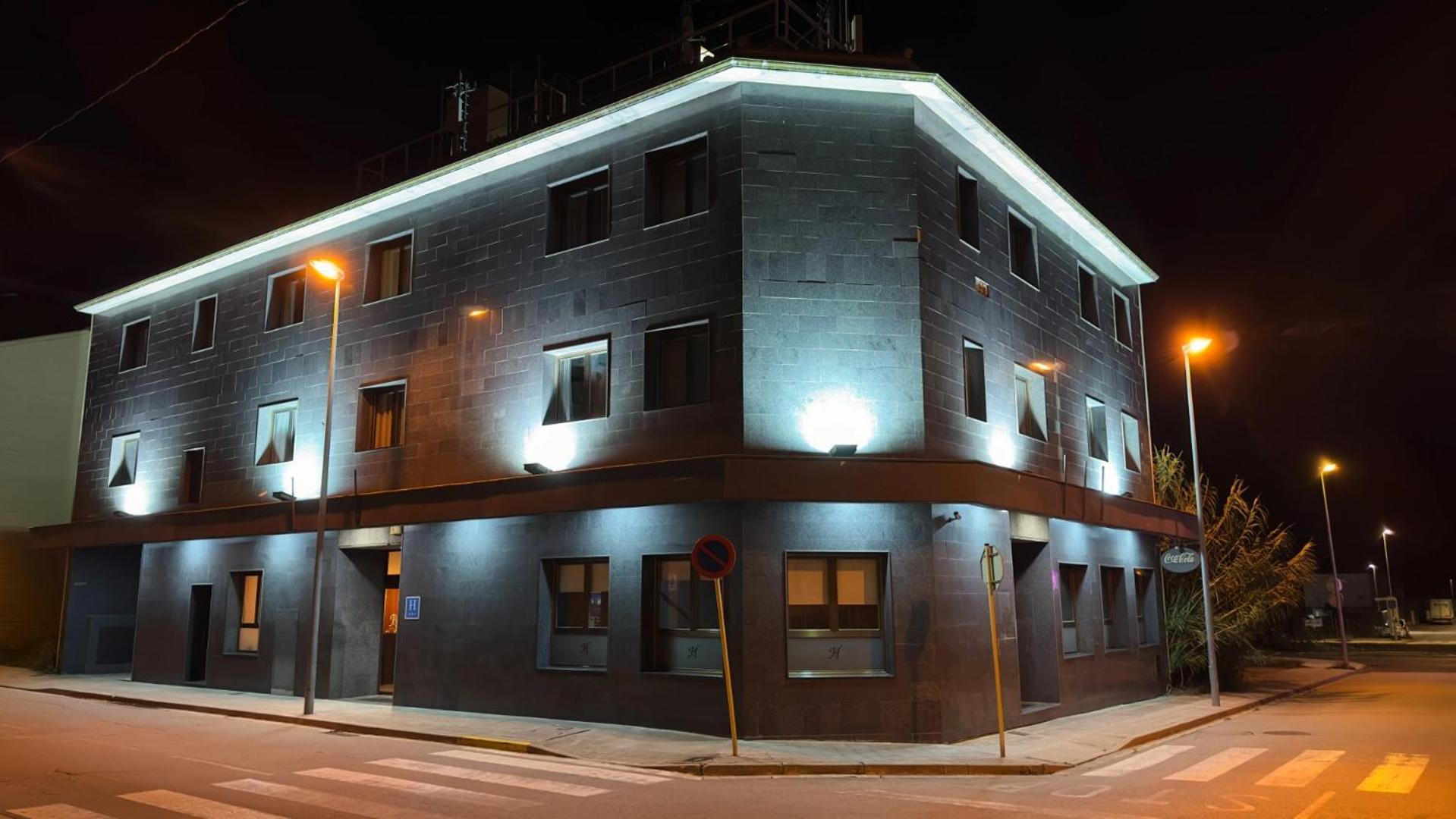 Hotel Sant Celoni Εξωτερικό φωτογραφία