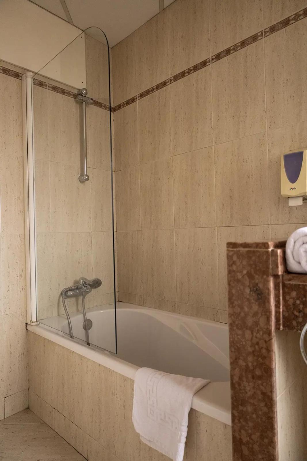 Hotel Sant Celoni Εξωτερικό φωτογραφία